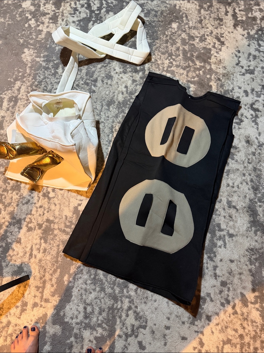 Halloween Couples Costume Set One Size Fits All Plug In and Outlet